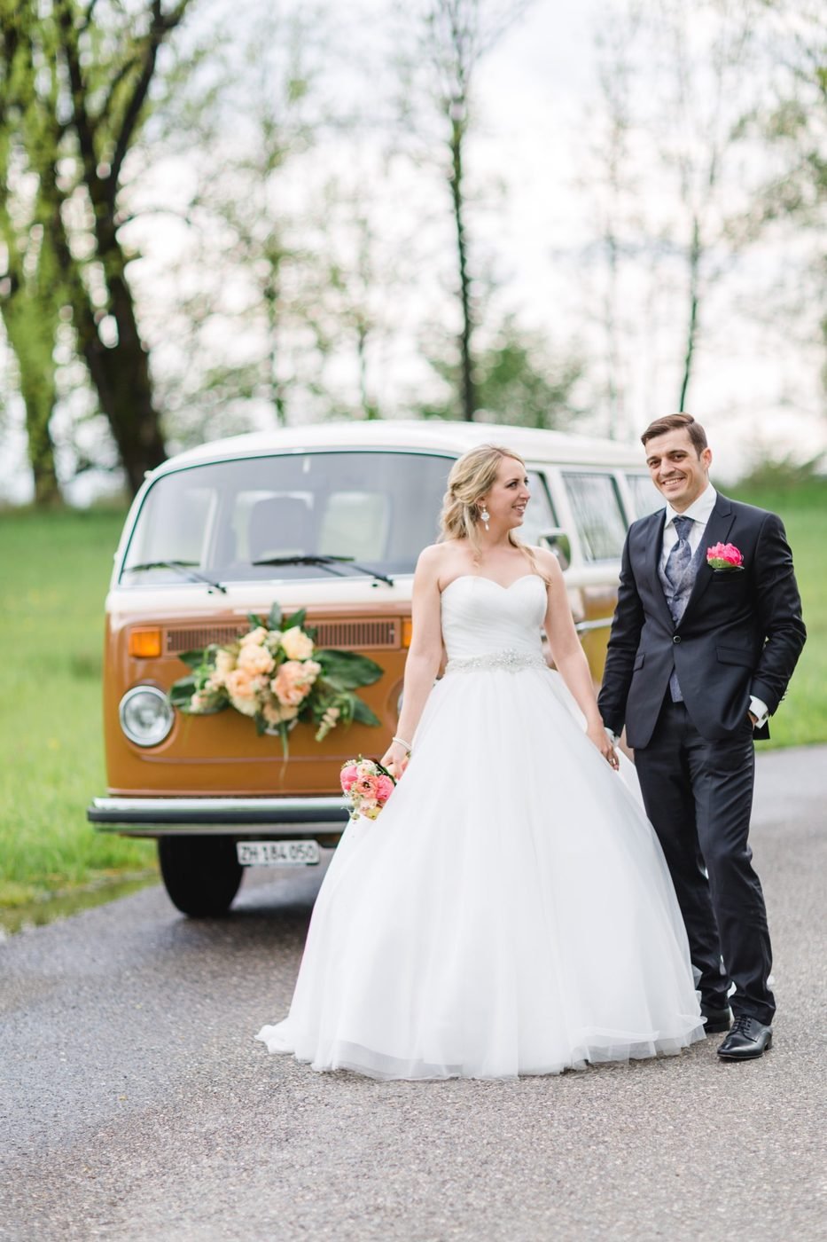VW Büssli Hochzeitsdekoration – © Miandla Photography