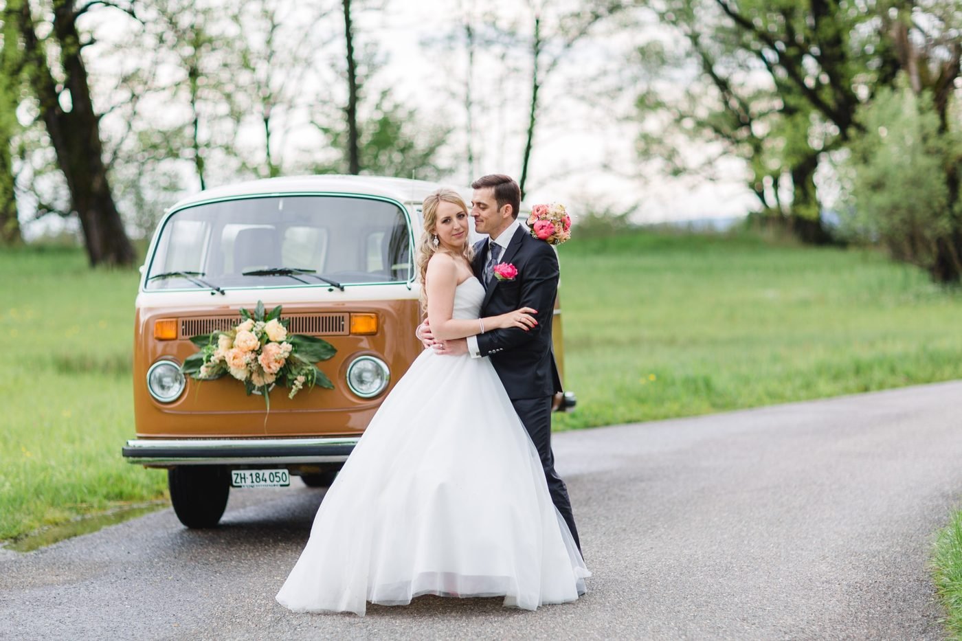 VW Büssli an der Hochzeit – © Miandla Photography