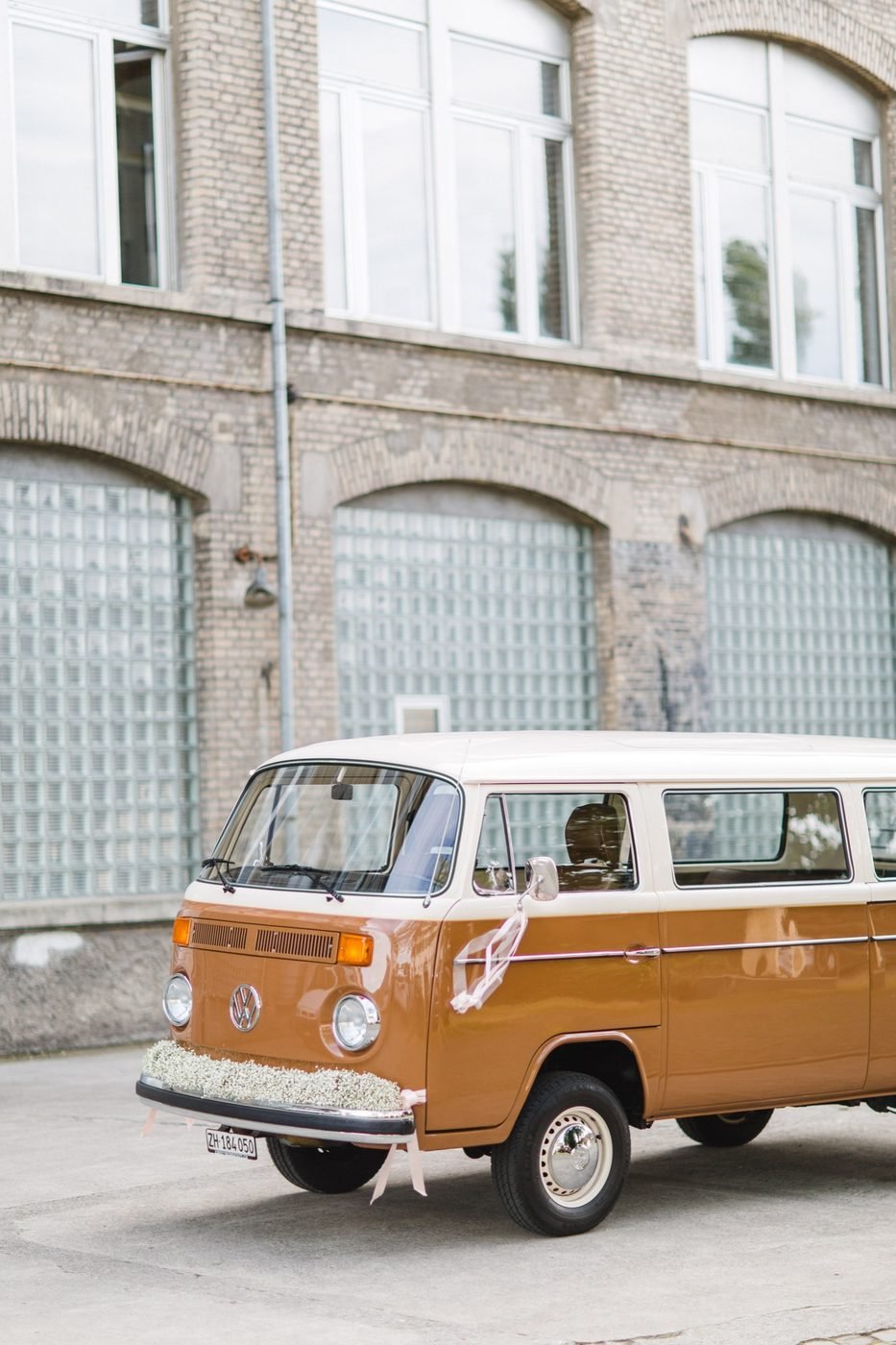 VW Büssli T2 – Heckansicht – © Miandla Photography